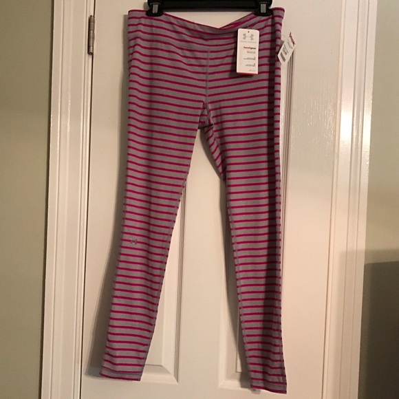 Under Armour Pants - Under Armour heat gear leggings